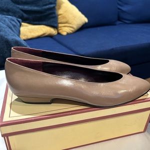 Anne Klein Tan Flats